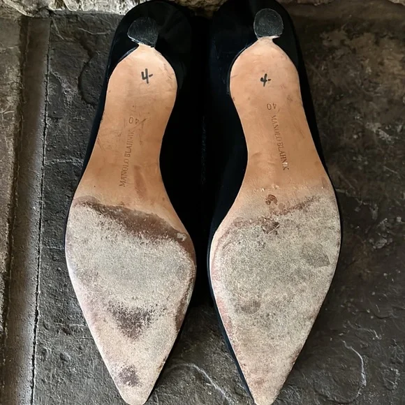 Manolo Blahnik Black Suede Pointed Kitten heel pump size 40 - Picture 3 of 5